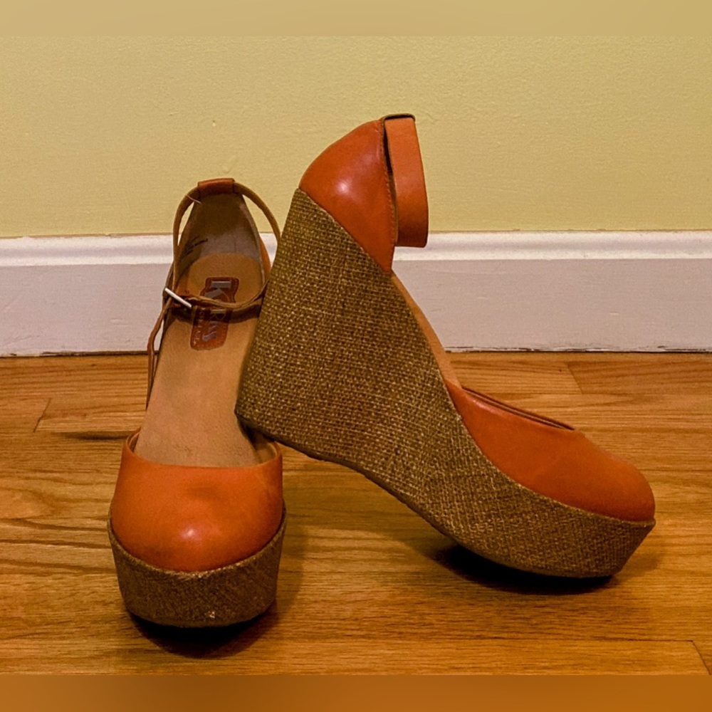 Kork-Ease Korks Leather Round Toe Platform Wedge Heel Orange Paper 7.5